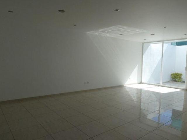 HURBAN VENDE casa en Q Campestre Aguascalientes