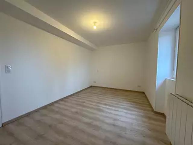 Huriel 03380 Location appartement 3 pièces t3