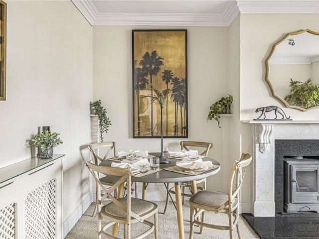 Hurlingham Court, Ranelagh Gardens. 2 bed flat to rent £2,950 pcm £681 pw