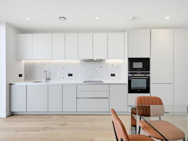 Hurlingham Waterfront, 362 Wandsworth. 1 bed apartment to rent £3,401 pcm £785 pw