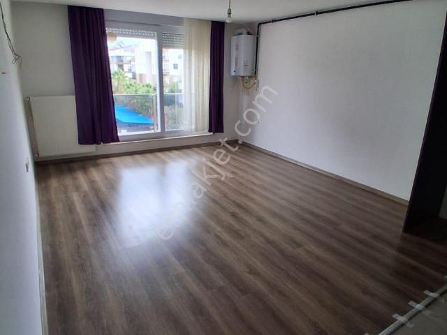 Hurma Mahallesi Eşyasız Doğalgazlı Mükemmel Lokasyonda 2+1 Kiralık Daire