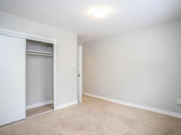 London, Ontario - Balcony