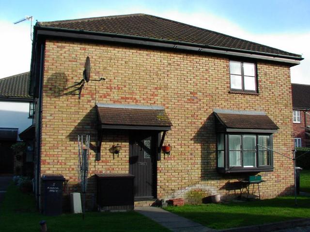 Hurrell Down, Boreham CM3 1 bed house to rent £1,025 pcm £237 pw