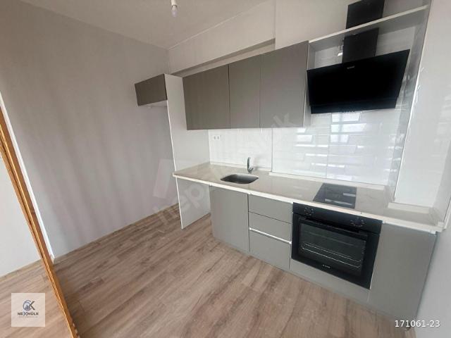 HÜRRİYET MAH. GÜMÜŞ TOWERS ARA KAT 1+1 KİRALIK EŞYALI DAİRE