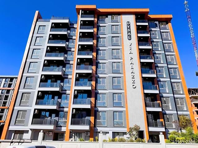 HÜRRİYET MAH UYSAL VİA PALAZZOda SATILIK 2+1 KAPALI MUTFAK DAİRE