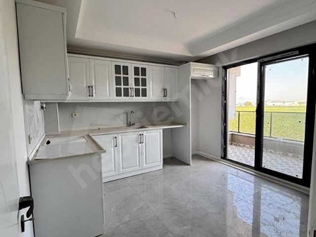 HÜRRİYET MAHALLESİ CADDE ÜZERİ KİRALIK 2+1 95 M2 ARAKAT DAİRE