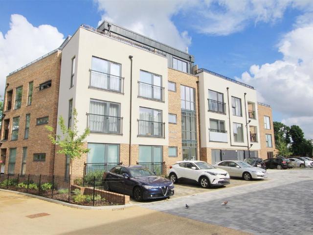 Hurricane House, Kenley Place, Uxbridge UB10, 1 bed flat to rent, £1,750 pcm | PrimeLocation