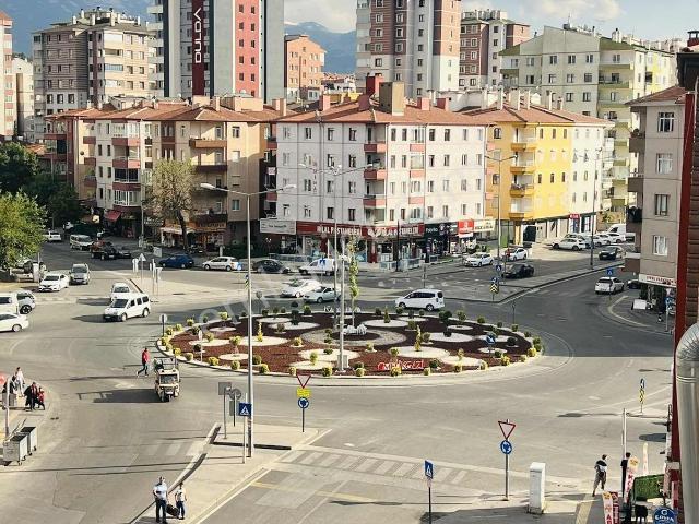 Hürriyet Beş Yolda Masrafsız Ful Yapılı Satılık Daire