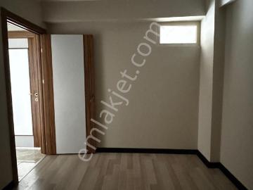 Hürriyet Mah.1+1 Kiralık Daire 14.000 Tl