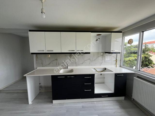 Hürriyet Mahallesinde 50 M² Net 1+1 Satılık Daire