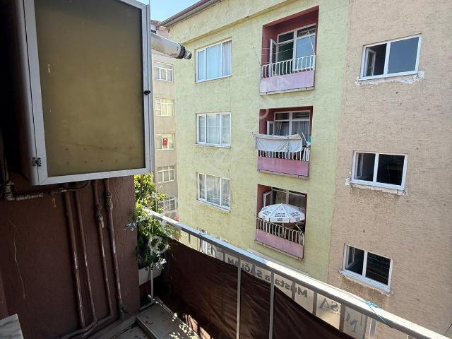 Hurriyet Mahallesinde İci Temiz Kiralık Daire