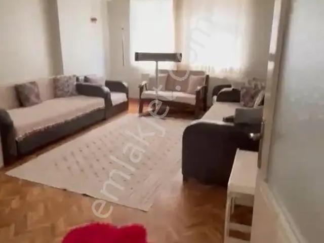Hurriyet Mahallesinde İci Temiz Satılık Daire