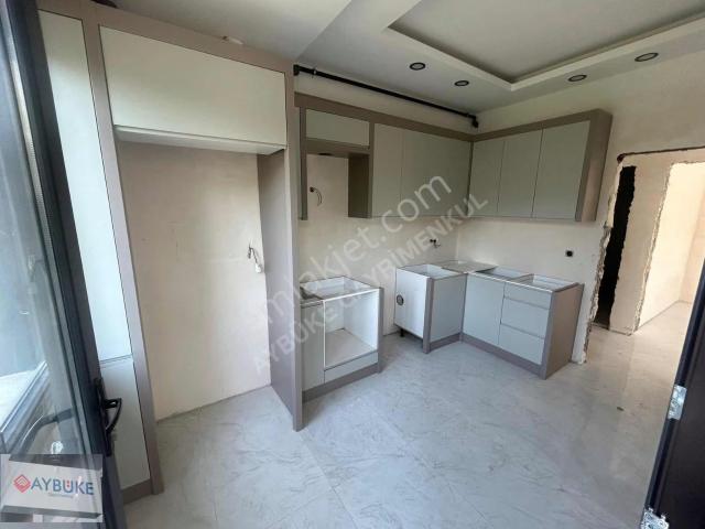 Hürriyet Mahallesinde Park Cepheli 90 M² 2+1 Satılık Daire
