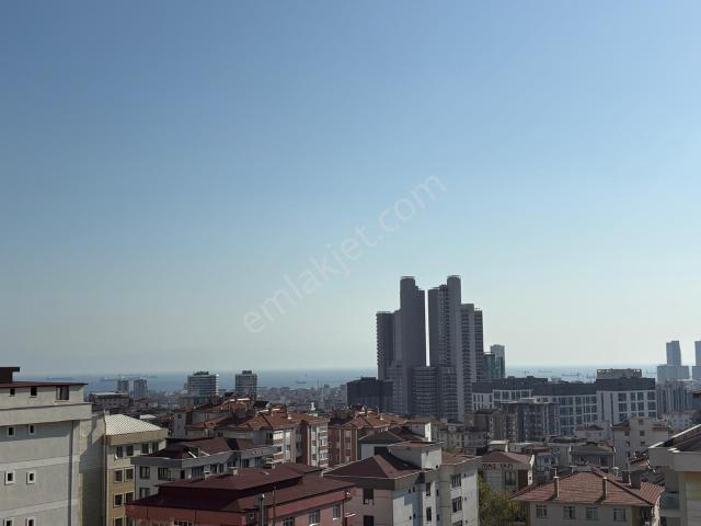 Hürriyet Mah'de Geniş Ferah Asansörlü 3+1 Daire