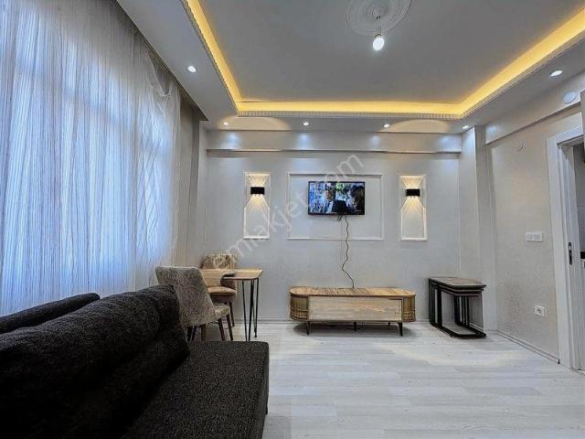 Hürriyetcemilbengücaddesinde Metro Dibinde32binkiracısatılık1+1
