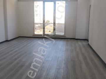 Hürriyette Ara Katta Site İçerisinde 2+1 Satılık Fırsat Daire