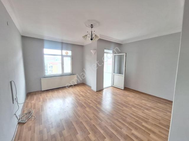 Hürriyette Kiralık 2+1 Daire