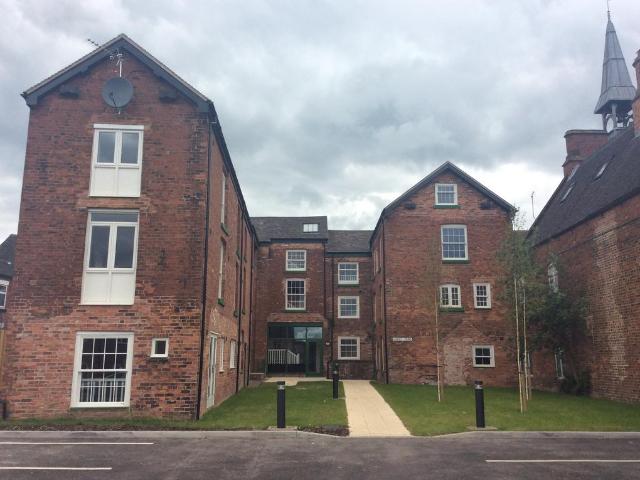 Hurst Yard, Staffordshire ST10 1 bed flat to rent £602 pcm £139 pw