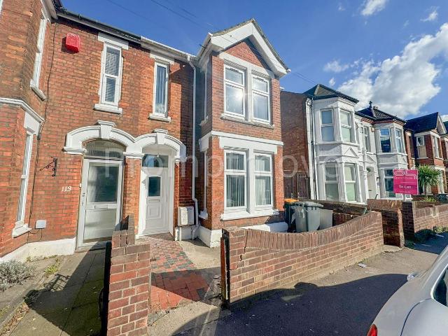 Hurst Grove, Bedford MK40, 5 bed shared accommodation to rent, £2,000 pcm | PrimeLocation