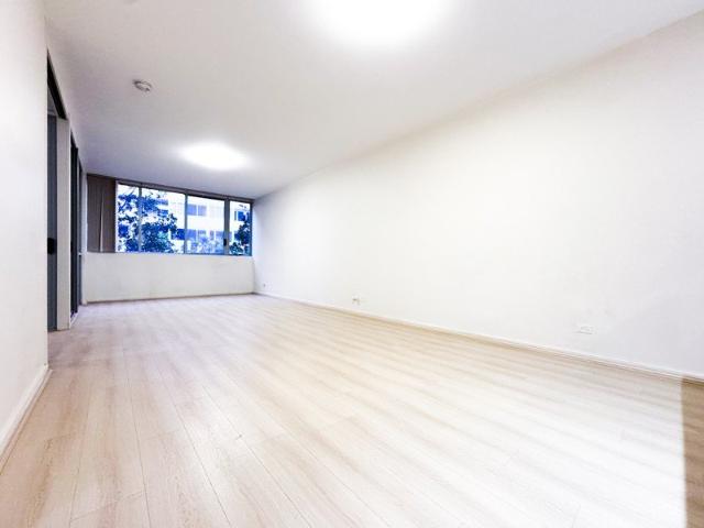 Hurstville 1 Bedroom plus Study Apartment for Lease Brand New Wooden Floor