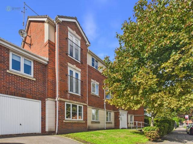 Hurstwood Road, Birmingham B23, 2 bed flat to rent, £1,000 pcm | PrimeLocation