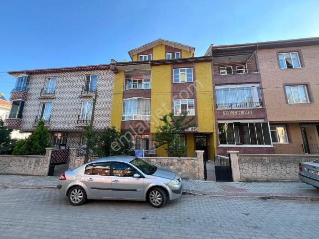 Hüsamettin Çelebi Mah. 6+1 Dublek Kiralık Bakımlı Daire