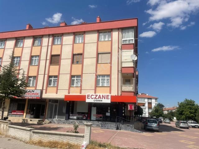 Hüsamettin Çelebi Mah. Şehit Rıdvan Adam Sporsalonu Karşısı 2+1