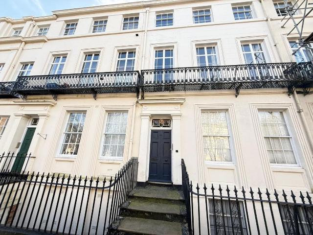 Huskisson Street, Liverpool L8, 2 bed flat to rent, £1,400 pcm | PrimeLocation