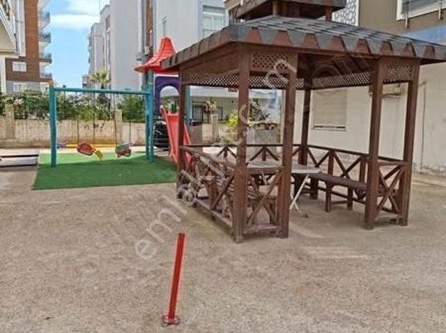 Hüsnü Karakaş Mahallesi 2+1 Site İçinde Kiralık Giriş Kat