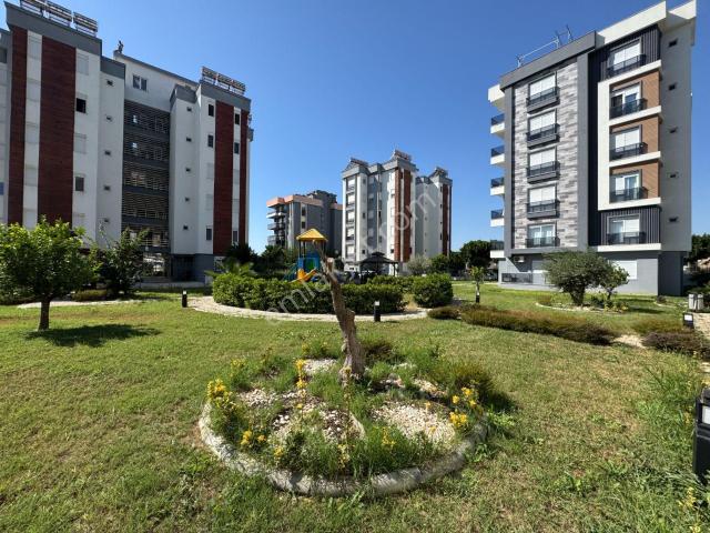 Hüsnü Karakaş 'ta Site İçinde Sıfır 1+1 Fırsat Daire
