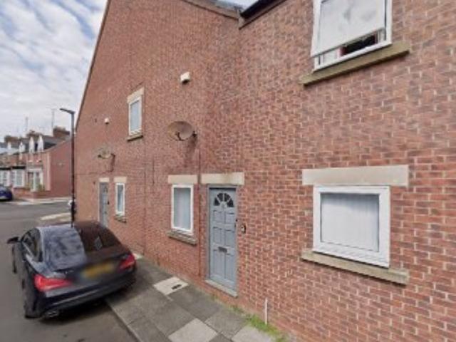 Hutton Street, Sunderland SR4, 4 bed flat to rent, £2,000 pcm | PrimeLocation