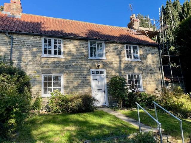 Huttons Ambo, York 2 bed house to rent £895 pcm £207 pw
