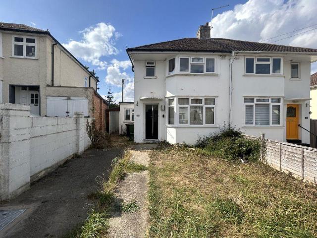 Hutchcomb Road 3 bed house to rent £1,800 pcm £415 pw