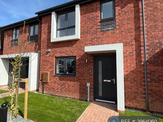 Hutchings Drive, Exeter, EX1 3 bed semi detached house to rent £1,595 pcm £368 pw