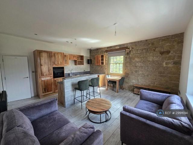 Hutchinson Place, Leeds, LS5 2 bed flat to rent £1,095 pcm £253 pw