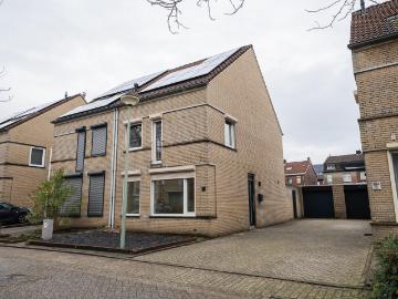 Olland, Meierijstad, Noord-Brabant - IUitgeruste keuken