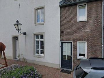 Stevensweert, Maasgouw, Limburg - Parkeerplaats