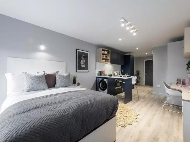 Huxley Studios, Edinburgh Has an Apartment