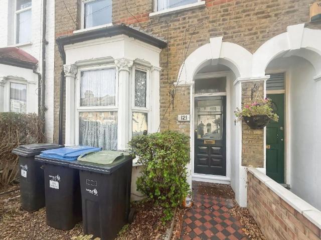 Huxley Road, London, N18 1NP 2 bed detached house to rent £2,195 pcm £507 pw
