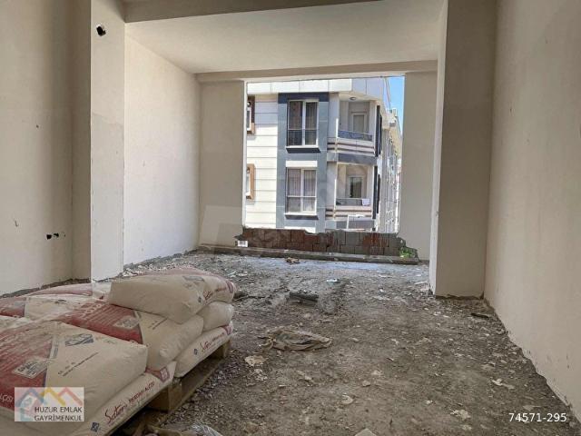 HUZUR EMLAK YAPIM AŞAMASINDA SATILIK 2+1 DAİRE