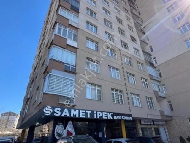 Huzur Emlak'dan Satılık Bakımlı Daire