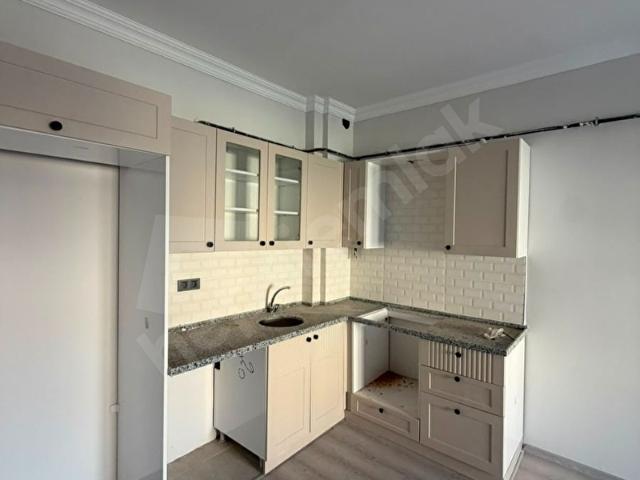 HUZUR EMLAK'TAN BAĞLAR MAHALLESİNDE SİTE İÇERİSİNDE SIFIR SATILIK 1+1 DAİRE