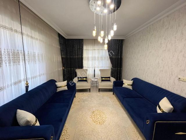 Huzur Evlerinde 2+1 Siteli İlk Günden Hasarsız Daire