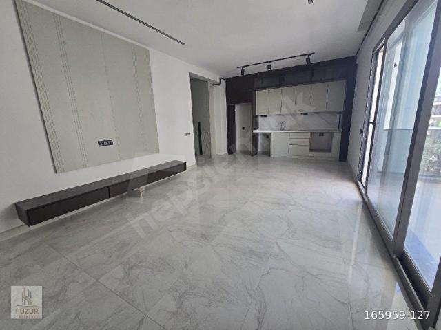 HUZUR GAYRİMENKUL DEN YENİŞAFAK FERHATLAR KOLEJİ ALTINDA 2+1 102 M2 SİTE İÇİ HAVUZLU LÜX DAİRELER