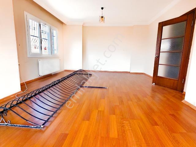 Huzurevlerinde 3+1 Kapalı Mutfak Doğalgazlı Ebeveyn Banyolu Kiralık Daire