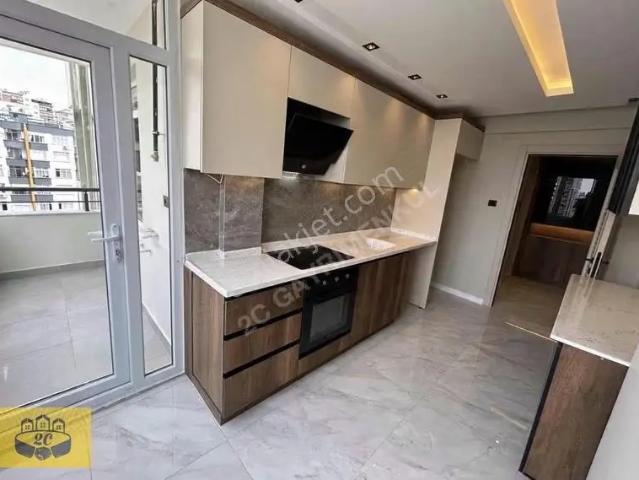 Huzurevleri'nde Satılık 3+1 Daire, 130m², Kapalı Mutfak,yapılı