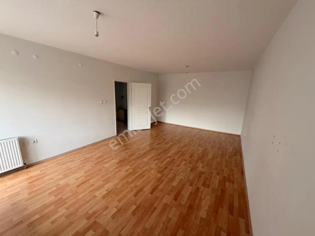 Huzurkent,de Zanbak Blpklarında Kiralık 3+1 Daire