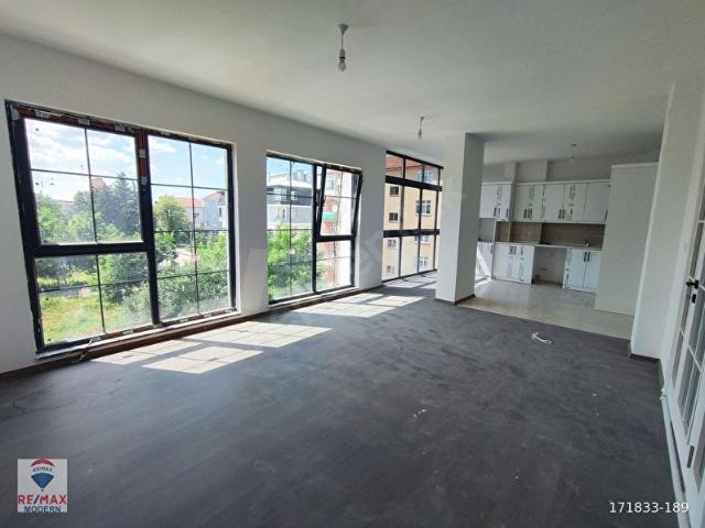 HUZURLU BİR YAŞAM SİZİ BEKLİYOR 19 MAYIS'TA MODERN, ARAKAT 2+1