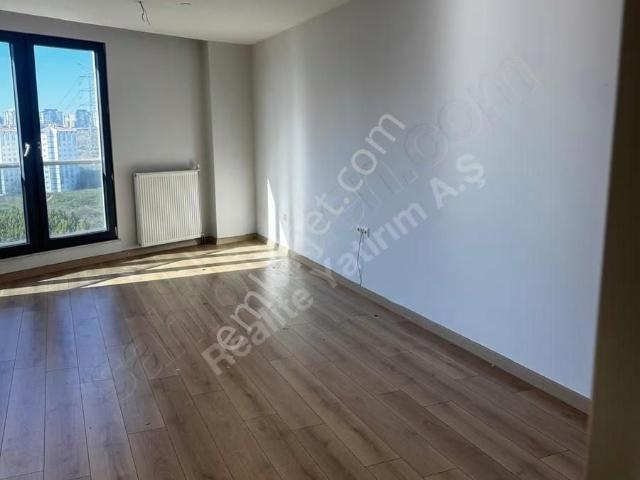 Huzzak Towers Elegance'da Kiralık 4+1 Lüks Daire 240m²