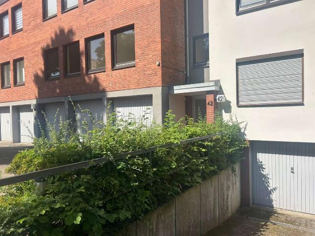 HV Schilbach & Ihde: Gepflegte 3 Zi. Mietwohnung Stresemannstr. 42, Lübeck